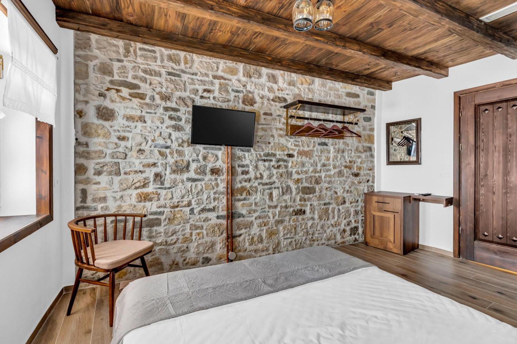Hotel Bohem Berat Extérieur photo