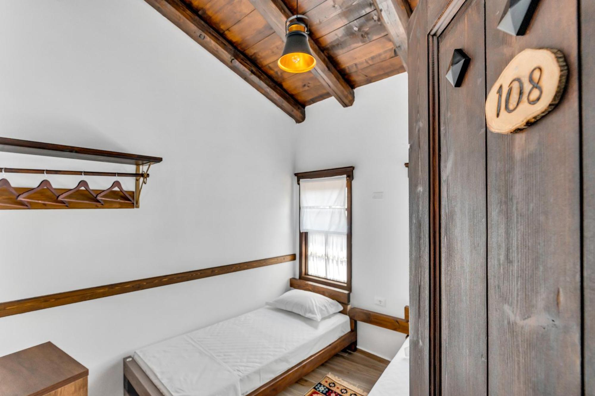 Hotel Bohem Berat Extérieur photo