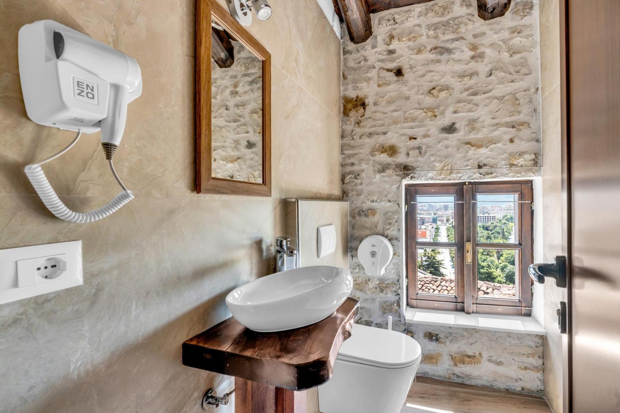 Hotel Bohem Berat Extérieur photo
