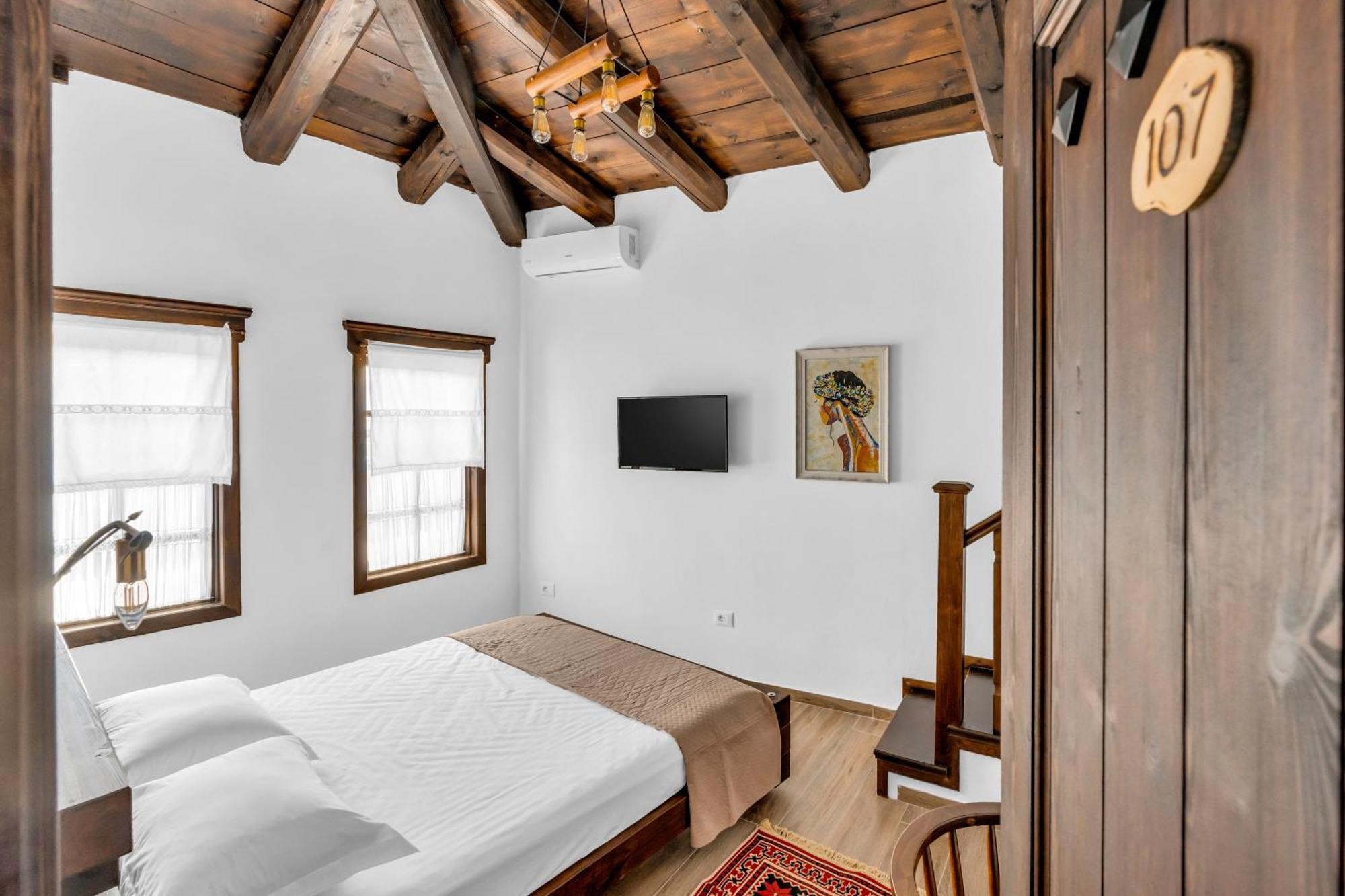Hotel Bohem Berat Extérieur photo