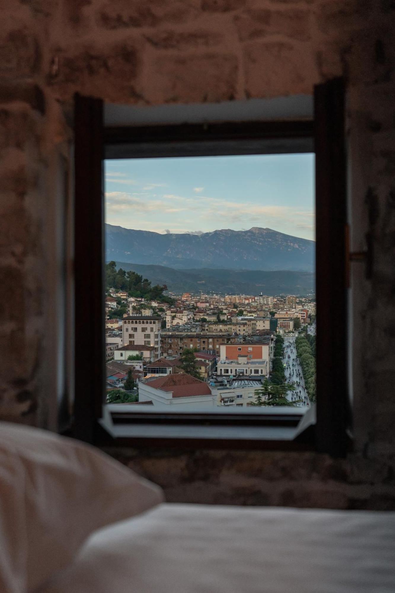 Hotel Bohem Berat Extérieur photo