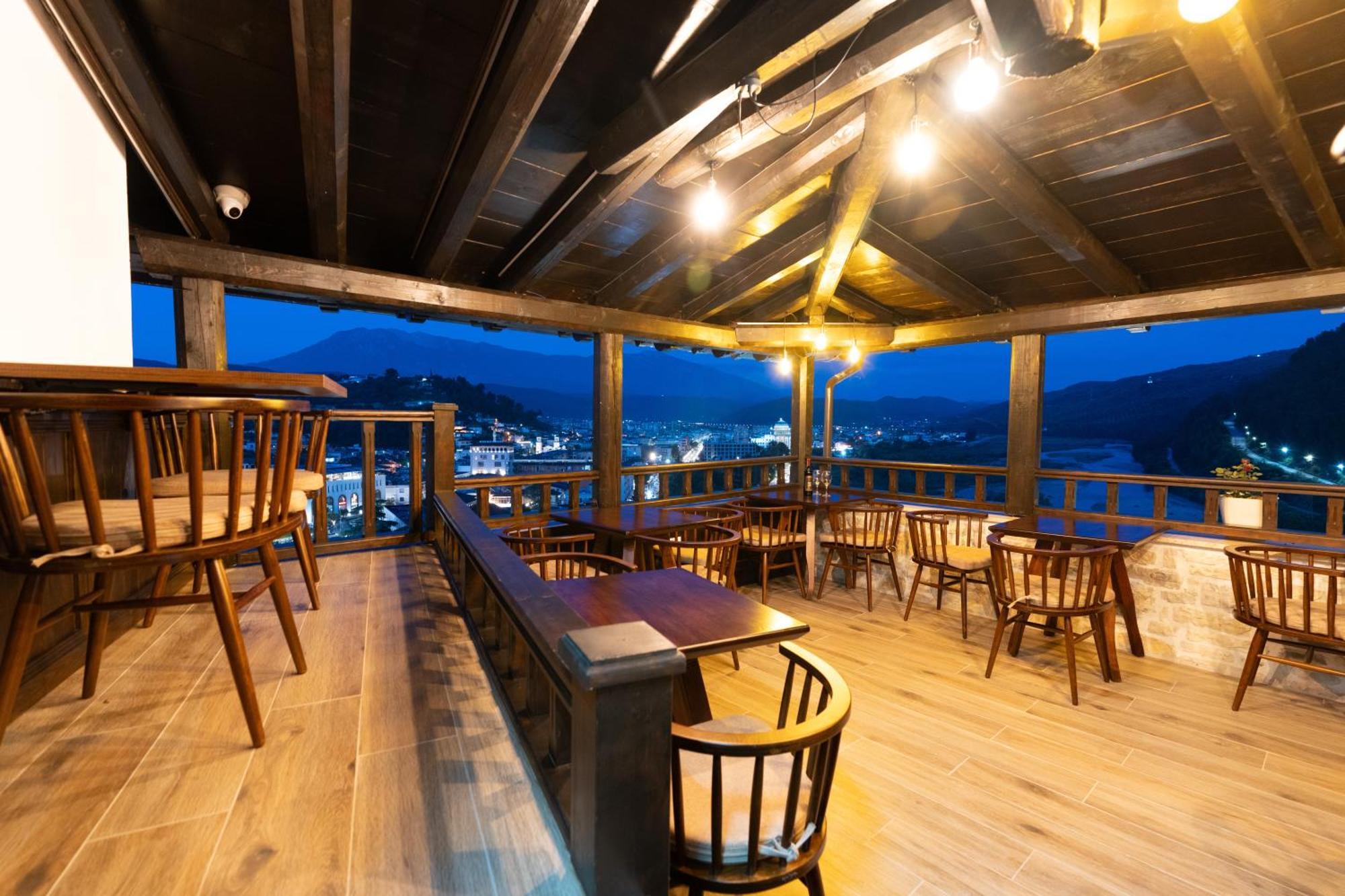 Hotel Bohem Berat Extérieur photo