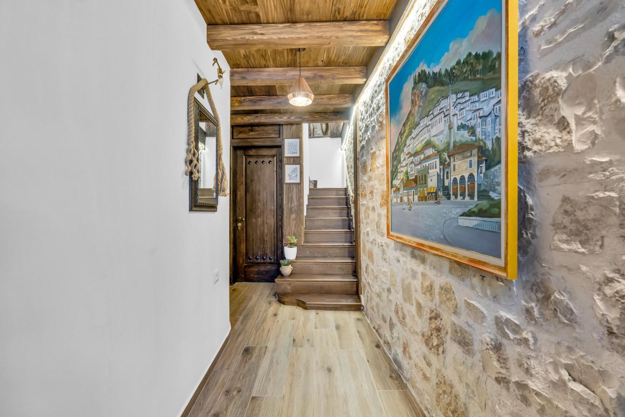 Hotel Bohem Berat Extérieur photo